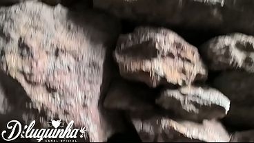 Fudendo a carioca do Rio de Janeiro no seu barraco no morro