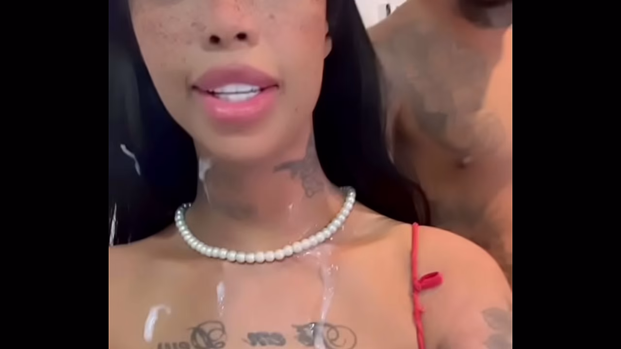 Una jovencita traviesa convirtió dos penes en un trampolín.
                     anal pornstar amateur lingerie POV public gostosa pov humiliation teens 18 muchos negros