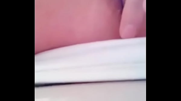 Chica de instagram Candelamartinezsosa me envía un video