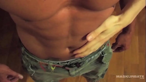 Fit Hunk Jerking Off On His First Sex Tape - Ma...