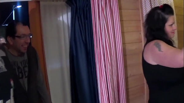 Download Video - Due Troie Mai Viste - Pamela De Boni