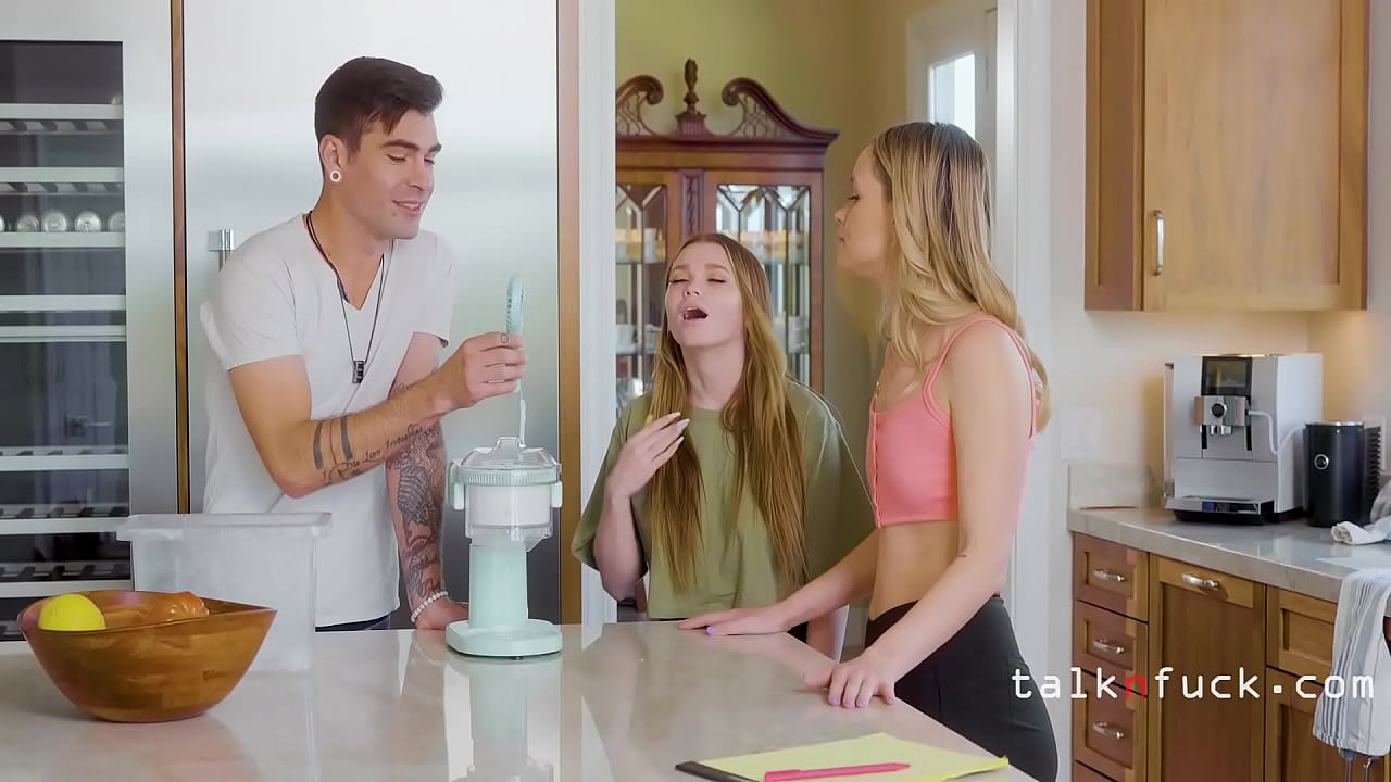 Cómo combatir el calor machacando a sus amigos con carne - Khloe Kingsley, Mazy Myers y Lucky Fate | TalkNFuck
                     conversation teen porn freeuse talking while fucking free use stoic talking to others while getting fucked pay no mind automatic sex moaningless funny kink muchos negros