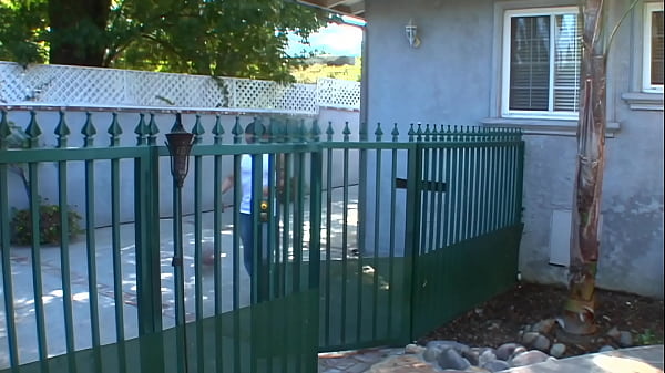 Chicks Love To Sucky And Fucky Long White Cocks