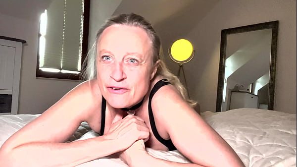 I always cum so hard when fucking my big dildo ?