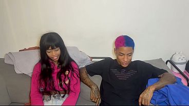 Download Video - Novinho saiu cheio de tes&atilde;oMadrasta tomando banho meio irmao fazendo as festa do sexo