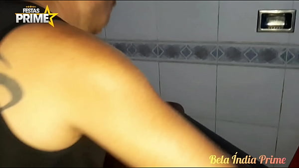 Bela India Prime receives Massage and Pays Boquete at the same time at the Prime Complete Party at Red