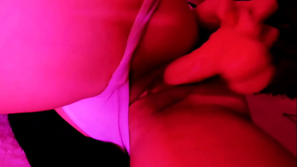 I've been so greedy these days that I've been devoured both in the mouth and in the pussy at the same time.