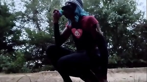 Sissies love to deepthroat