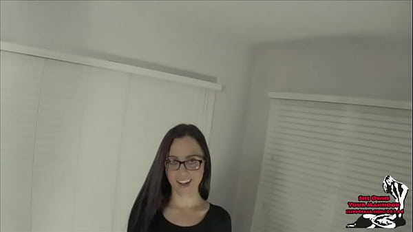 Give Roxanne Your Ass