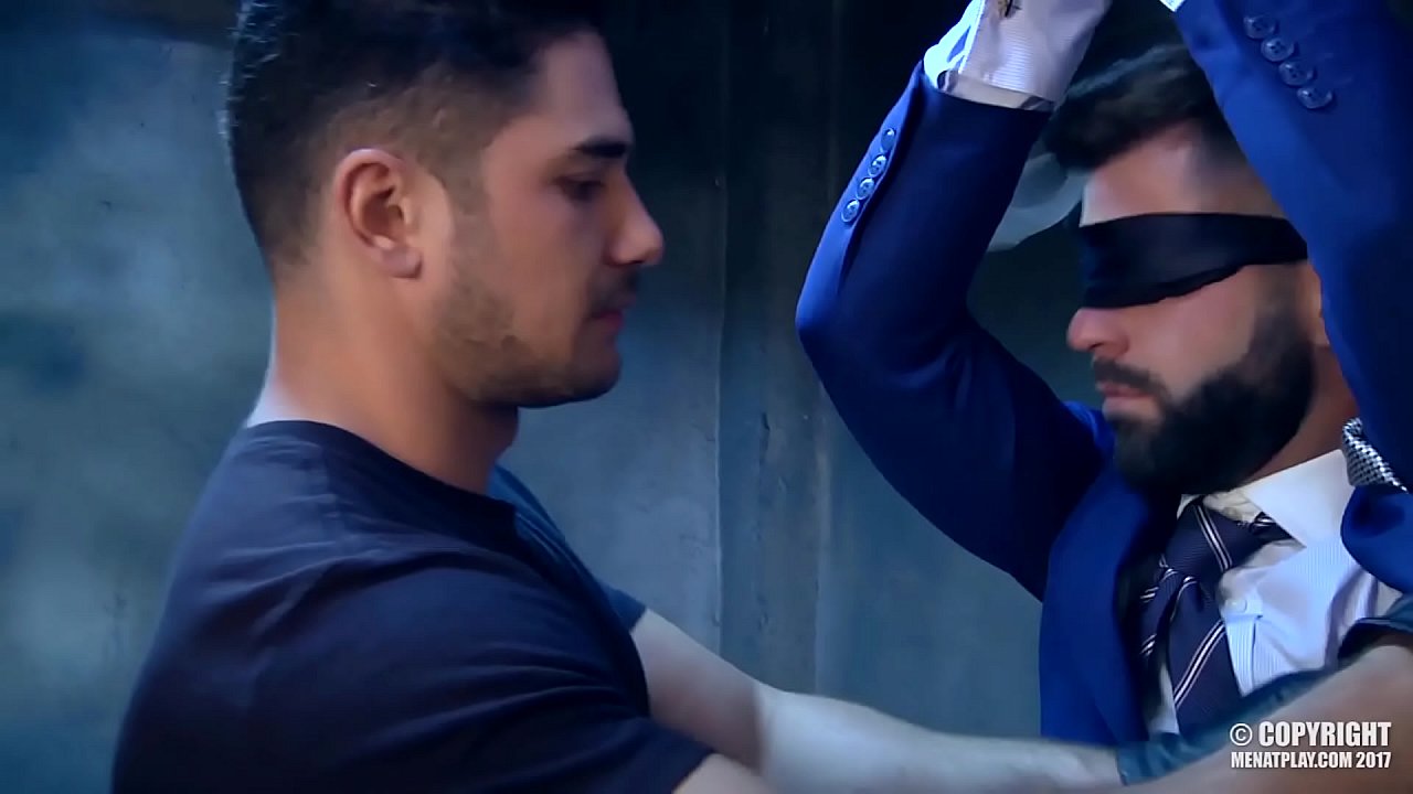 El semental ruso Dato Foland se folla a Hector De Silva atado y con los ojos vendados
                    anal stripping fit blindfold gay suit hunk big cock jock big dick menatplay gay blowjob gay sex gay anal gay porn gay kissing horrorporn logan moore gayanime muchos negros