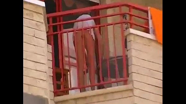 Download Video - Voyeuristic upskirt