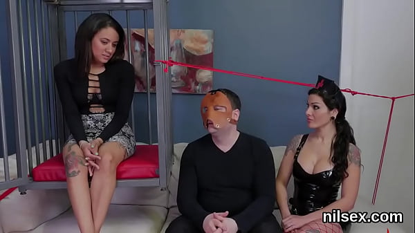 Hot nympho is brought in butthole nuthouse for awkward therapy