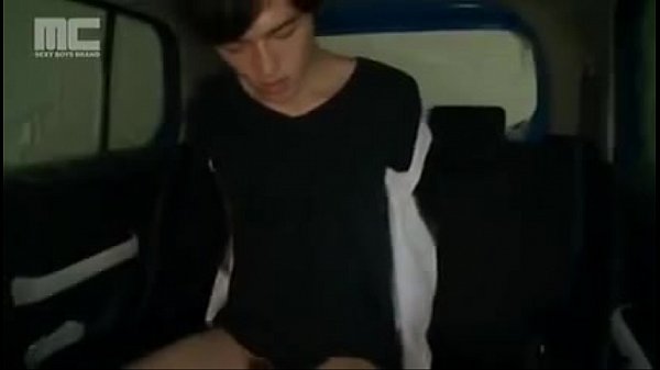 Young twink cute japanese boy masturbation - XVIDEOS.COM