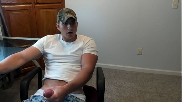 Download Video - Cam boy jacking off and shooting his huge load&excl;
