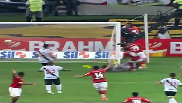 Flamengo fazendo o Vascu sentar na mandioca