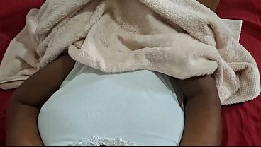 Hood Bitch with a Big booty on bed viral video