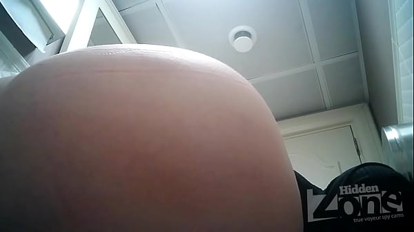voyeur shaved cunt