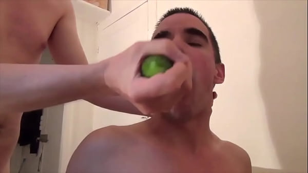 Bande annonce | Travail du cul par un dominateu...