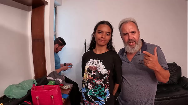 Jasmine Santanna entered the most desirable mansion in Brazil and got ready