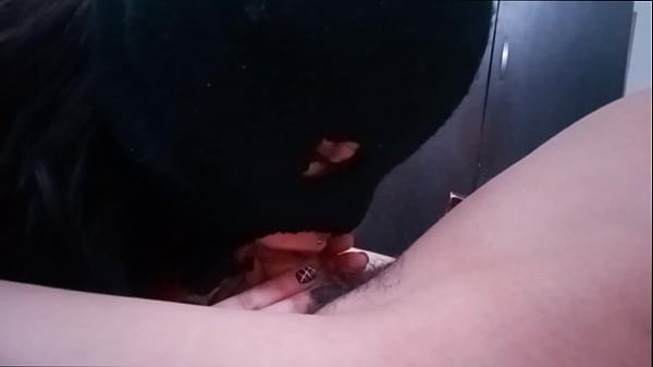 LUXURY WHORE SUCKING A BIG DICK