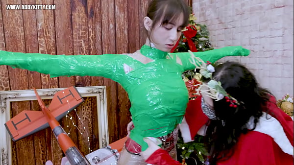 AB077 Christmas-Mistress Crystal's mummy christ...