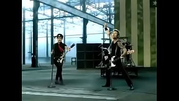 Green Day - American Idiot (Official)