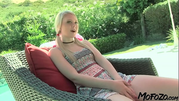 Download Video - MOFOZO&period;com - Horny Blonde Wants To Give The Step Dad A Blowjob&excl;