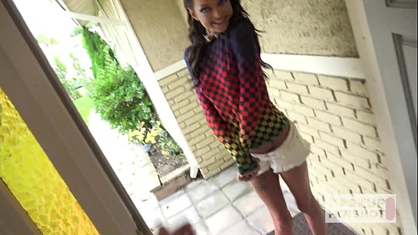 Little Perks Hoe Kimber Veilz Milks That Rough Dick Like A Pro!