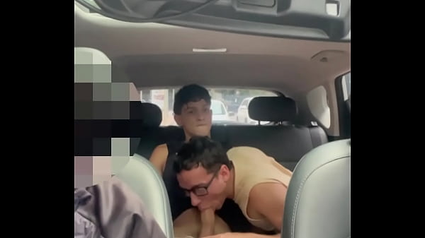TRANZEI DENTRO DO UBER COM O BOY QUE CONHECI NA...