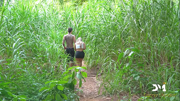 Outdoor sex with my horny neighbor with big tits - Danner Mendez and Naty Delgado