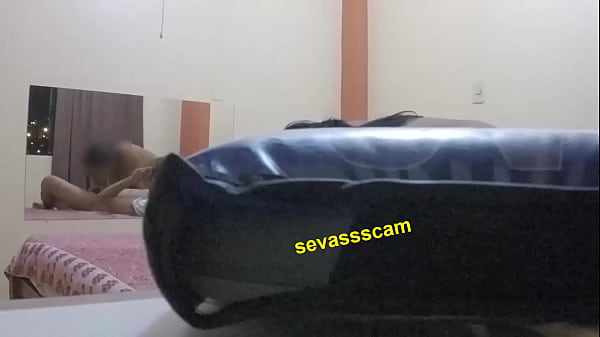 Hire a mega-culona whore for an hour and I come in 6 minutes :(