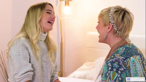 Kenna James Having Lesbian Sex With Medium Ryan Keely