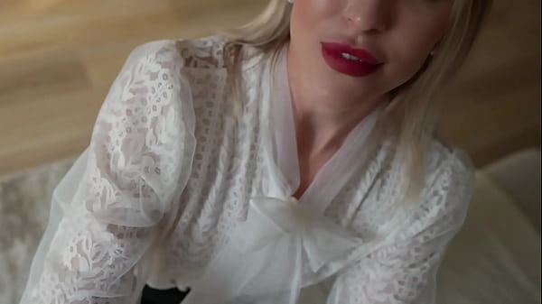 My Stepmom Jerked Off Her Panties and Let Me Fuck Her, Tearing Her Tights!