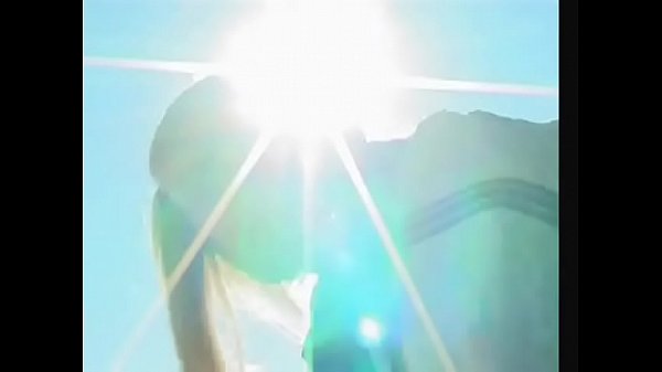 Snow bunny rides cock on the mountainside