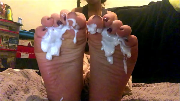 18 Year Old Latina Creamed Foot Worship - Webcam