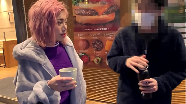Flashy hair, flashy face, and butt sticking out! A modern gal who stands out! ! Party night where you can enjoy cosplay sex! ! Part1