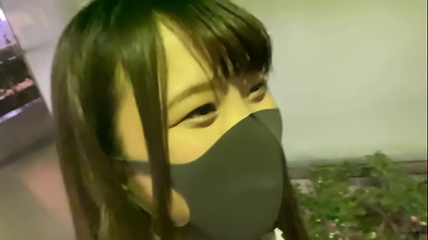 ハメ撮り　乳首舐め&開脚騎乗位でパンパン攻める大...