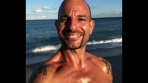 THE HAPPY PORNSTAR MAXXX LOADZ