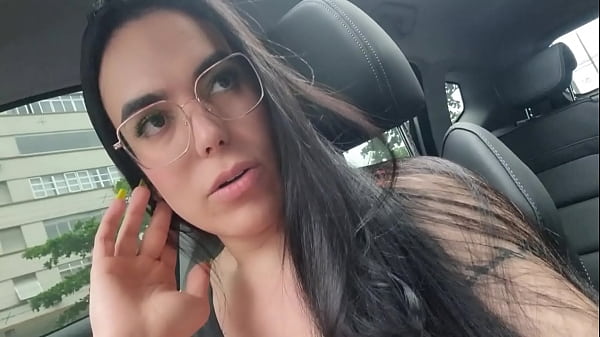 Livraison De Bite, J'ai Baisé Le Cul D'une Petite Pute Pendant La Journée En Voiture, Comme C'est Délicieux