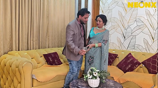 Download Video - Sexyi Bhabhi was fucked by her husband&comma; so he started fucking Bhabhi with her fingers&period; wet pussy