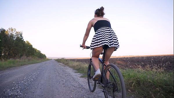 Flashing Ass While Riding A Bicycle Upskirt