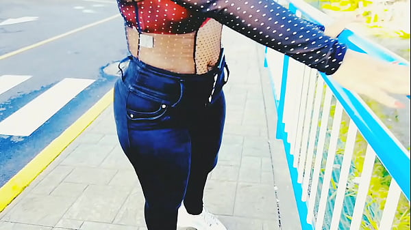 Mujer hermosa de gran culo gordo