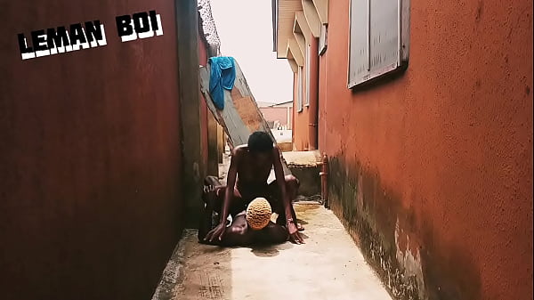 Fuck my neighbor's daughter while bathing in public bathroom (outside)