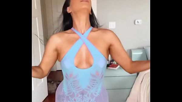 Deleting in 8 hours. Comment hiii and like for a nude in your DMs.