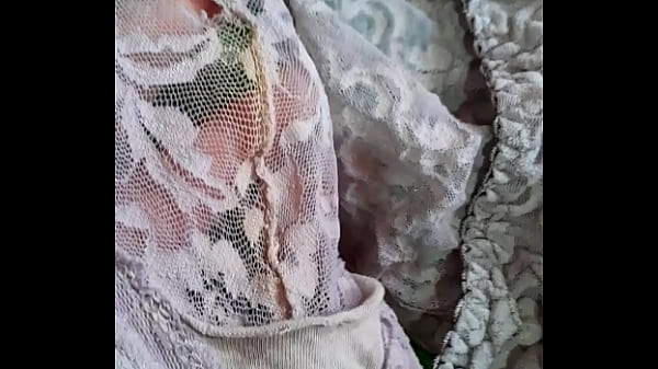 Large lace panties
