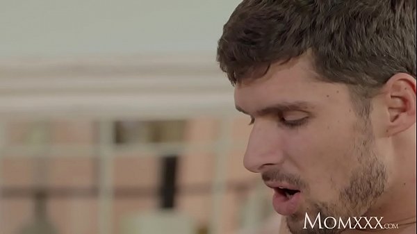 MOM Gorgeous thin blonde MILF loves energetic fucking