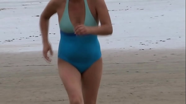 First time on the beach that my very excited Latin wife masturbates and gets fucked by another man in our apartment, cuckold husband, several orgasms and cumshots on her hairy pussy.