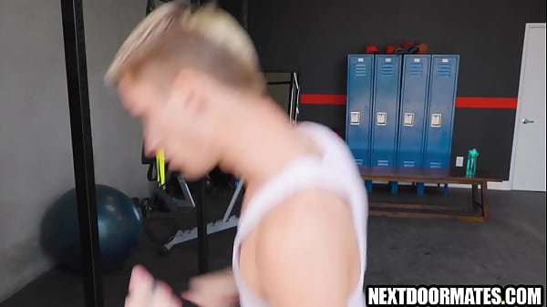 Black jock barebacked in a gym