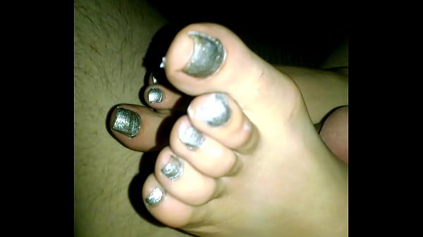 Annette sexy footjob