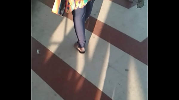 Big Indian aunty ass walking
